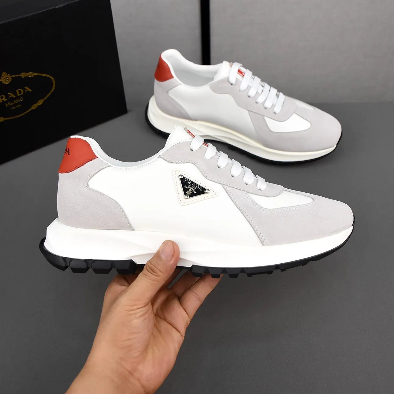 PP500🍒🍒🍒【PRADA】The upper is made of first-layer cowhide, sheepskin lining, and ultra-light soft elastic PU outsole. Men's size 38-44 (just choose according to your usual wearing size).